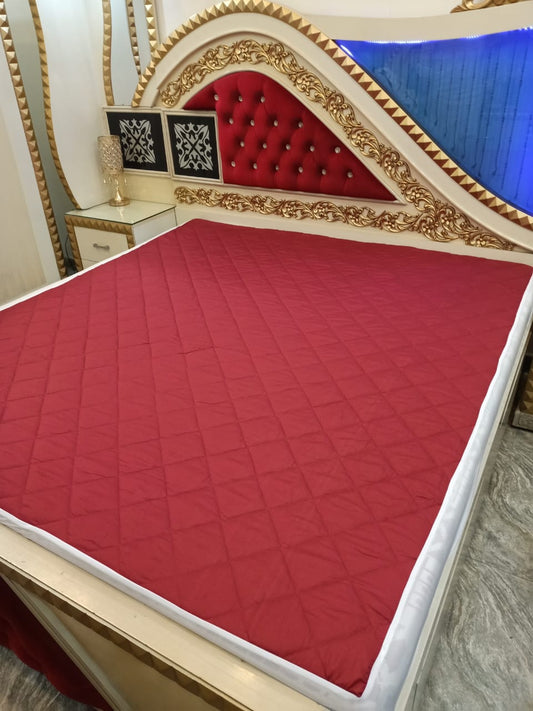 Quilted waterproof matress cover - Red